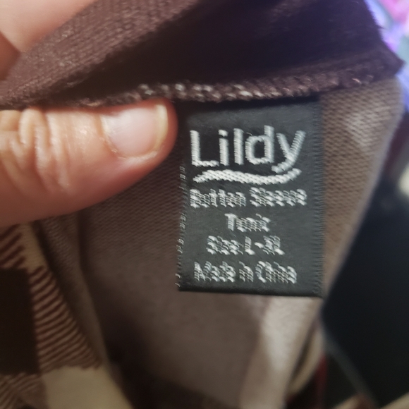 Lildy L unique plaid vneck slight cuff button sleeve pleated back - Picture 8 of 9